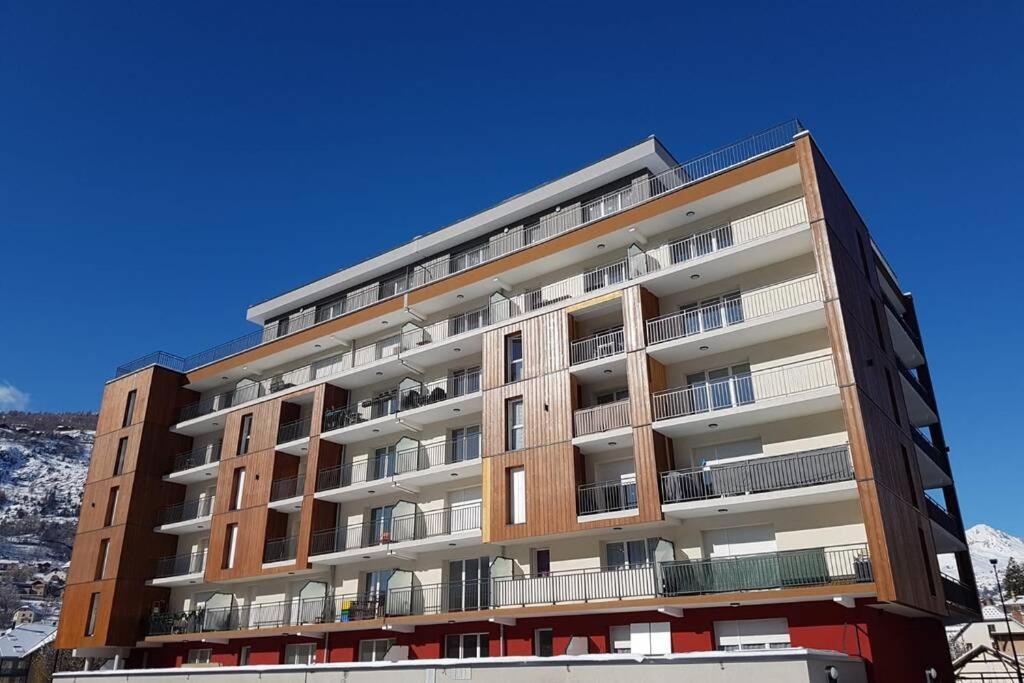 Appartement Le Michel Ange Briançon Exteriör bild
